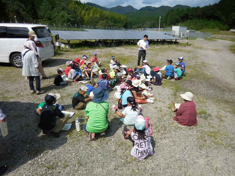 鹿児島キワニスクラブ　夏の体験キャンプ　太陽光発電施設　伊佐市